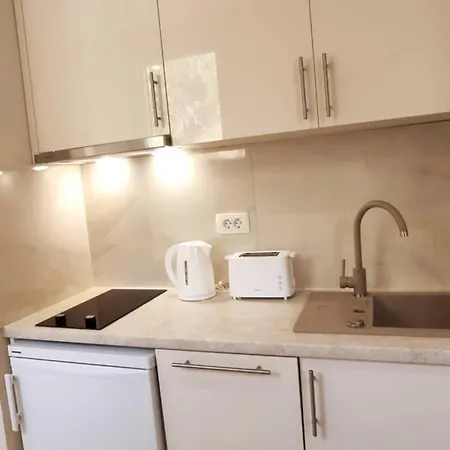 Pape Appartement Krvavica